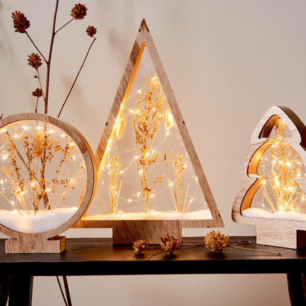 Vorschaubild von 3 LED Leuchtobjekten aus braunem Holz mit Schnee und Trockenblumen im Inneren